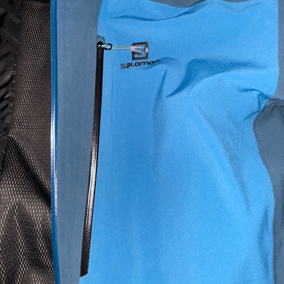 Waterproof Salomon ski jacket - Picture 4 of 5